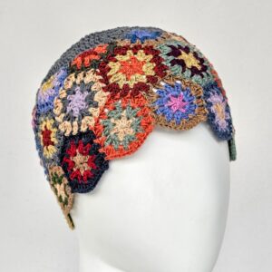 Ručno heklana lanena kapa - Patchwork