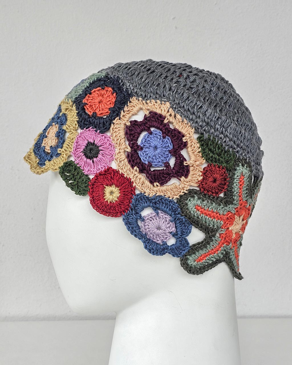 Ručno heklana lanena kapa "Morska Zvijezda"